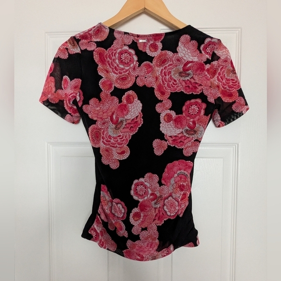 DKNY - Women's Mesh Fabric Top With Rushing At The Waist - Picture 3 of 4